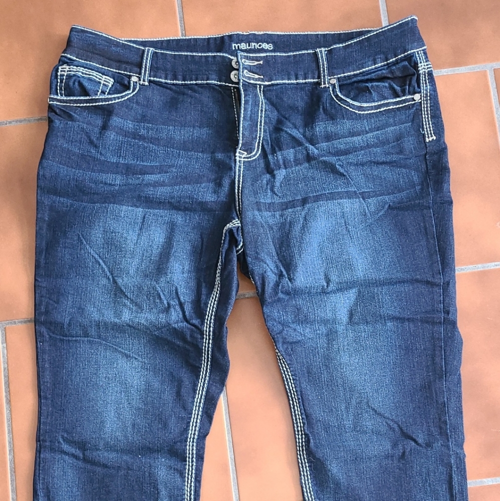 Dark denim crops